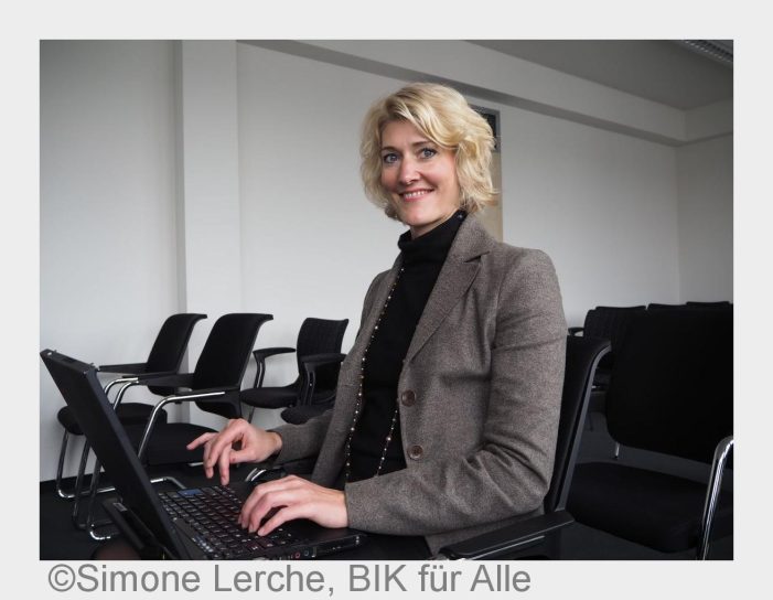 Videobasierte Weiterbildung: Pink University für barrierefreies E-Learning und Videolearning