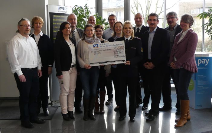 Betriebsrat von arvato Financial Solutions übergibt Spende an vier soziale Institutionen in Baden-Baden Betriebsrat von arvato Financial Solutions übergibt Spende an vier soziale Institutionen in Baden-Baden