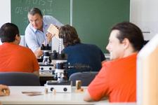 Neue Studie belegt: Umschulungen schaffen erfolgreiche Perspektiven für die ?zweite Chance? im Berufsleben