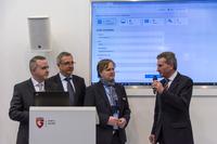 CeBIT 2016: EU-Kommissar Günther Oettinger gibt Startschuss für Sicherheitslösung in der deutschen Cloud CeBIT 2016: EU-Kommissar Günther Oettinger gibt Startschuss für Sicherheitslösung in der deutschen Cloud
