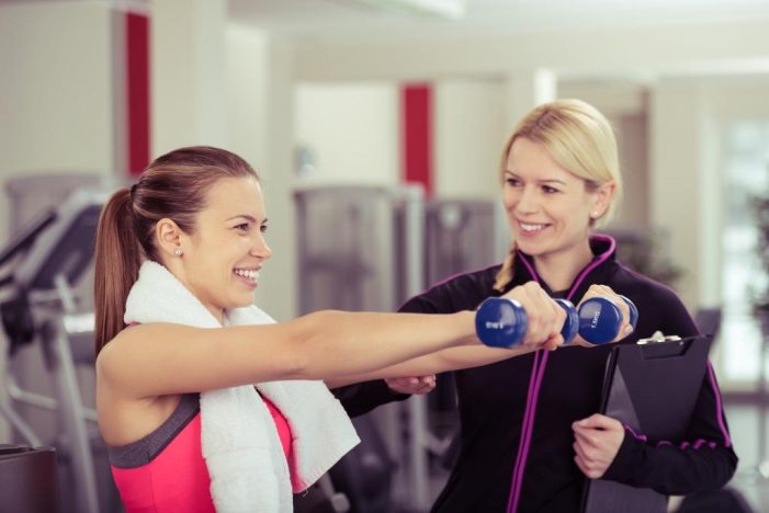 Sport-Know-how: per Fernstudium zum Fitnesscoach