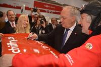 CeBIT: Chiffry-6×6-Trabi löst politische Fusion aus