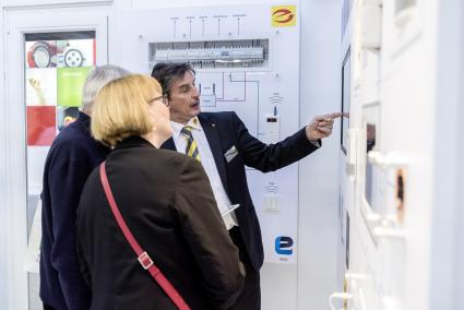 Hightech-Forum auf der Light + Building 2016: Erfolgsfaktoren für Smart Home stärken (FOTO)
