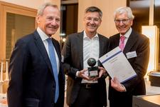 »G·E·M Award« 2016 für »Mister Adidas« Herbert Hainer