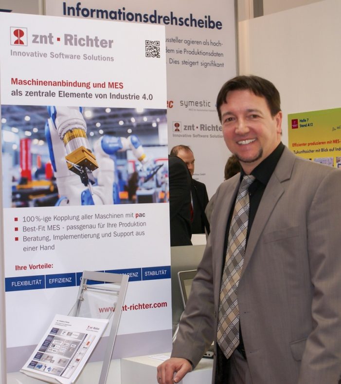 Industrie 4. 0 mit intelligenter Softwareplattform – znt-Richter präsentiert auf der Hannover Messe 2016 universelle Lösung zur Maschinenanbindung