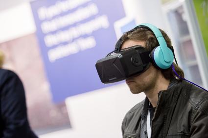 Interaktive Reise durch den Körper – Boehringer Ingelheim präsentiert neues Virtual-Reality-Erlebnis (FOTO)