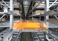ifm weiht ADAPTO-Shuttle-Lager ein
