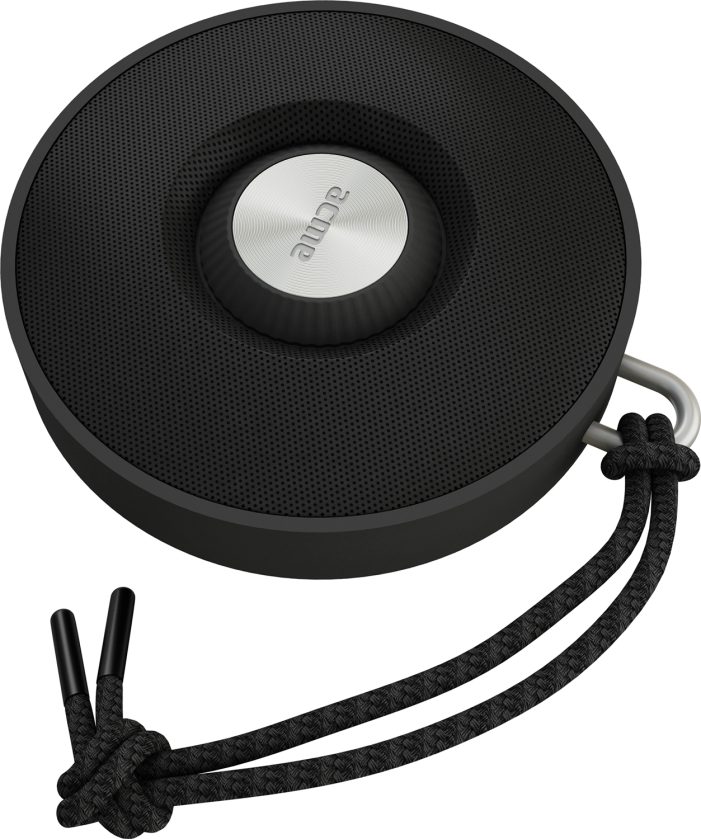 Runde Sache: Mobiler Speaker „ACME BAT“ mit intuitiver One-Button-Bedienung, coolem Kordel-Design und Wasserunempfindlichkeit