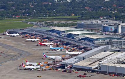Hamburg Airport schließt das Geschäftsjahr 2015 mit Gewinn ab (FOTO)