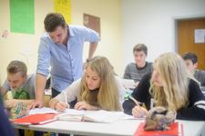 Private Schulen mit weltweit anerkanntem Gütesiegel: Pindl verteidigt internationales Qualitätszertifikat
