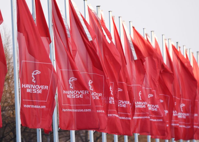 Wissen  können  machen: Studien, Prototypen und ein Online-Kurs Industrie 4.0 zur Hannover Messe
