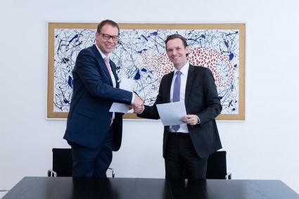 A.B.S. Global Factoring AG schließt Übernahme der österreichischen VB Factoring Bank AG von der immigon portfolioabbau ag erfolgreich ab (FOTO)