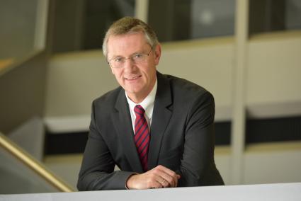 Riester-Sparer der LBS West knacken 1-Mrd.-Euro-Grenze / Zuspruch der Bürger zur Eigenheimrente bleibt ungebrochen / Nutzen von Wohn-Riester unter Verbraucherschützern unstrittig (FOTO)