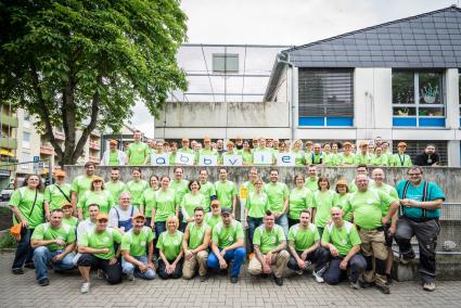 Helfende Hände: AbbVie-Mitarbeiter packen an (FOTO)