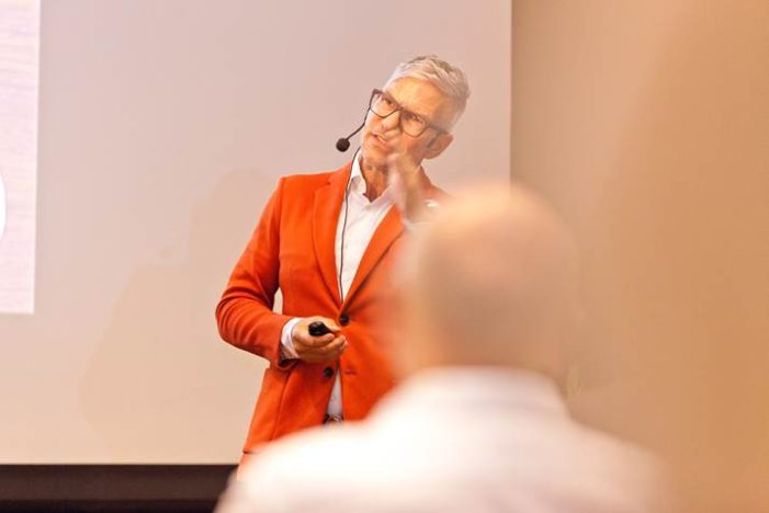 Neues Webcoaching vom Wissenschaftsübersetzter:Dr.Dr.Despeghel Neues Webcoaching vom Wissenschaftsübersetzter:Dr.Dr.Despeghel