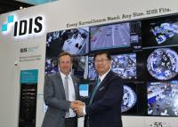 IDIS und VIDEOR unterzeichnen Vertriebsvereinbarung auf der IFSEC