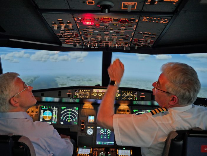 Führungskräfte-Training im Cockpit – wie funktioniert das? Führungskräfte-Training im Cockpit – wie funktioniert das?