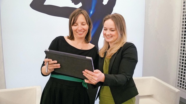 Reverse Mentoring-Programm bei Henkel: „So sieht mein digitaler Alltag aus“ (FOTO)