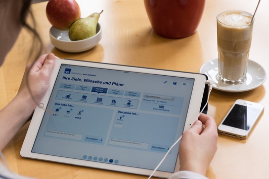 AXA Agenturen beraten jetzt auch vollständig digital (FOTO)