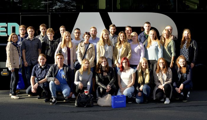 Wertgarantie Group: Der Azubi-Bus rollt wieder
