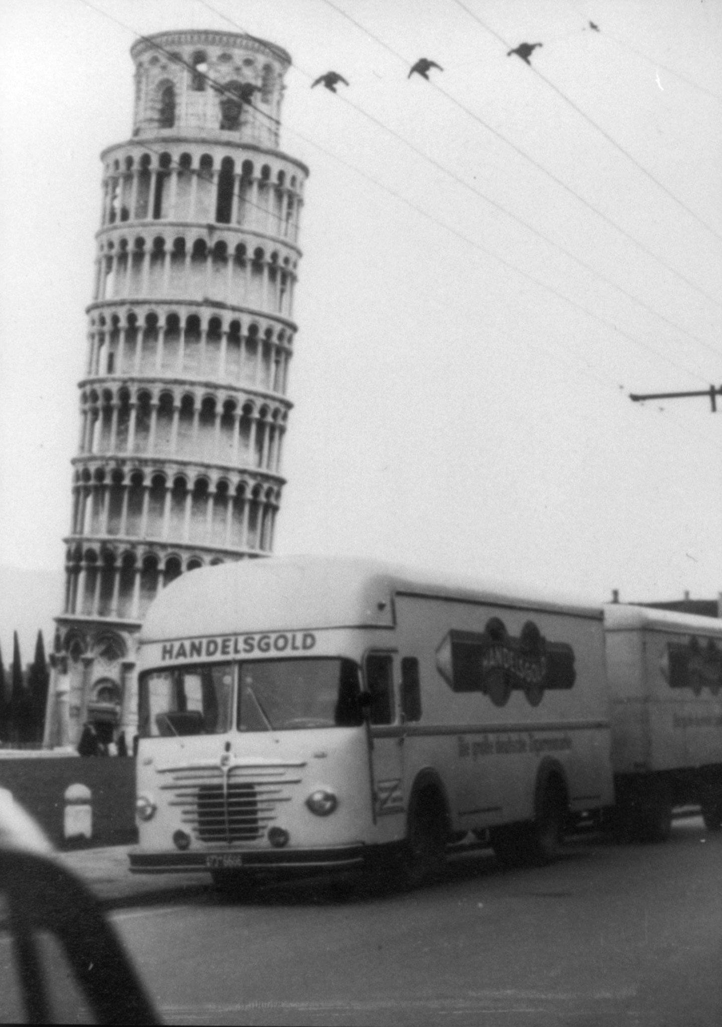 70 Jahre Handelsgold – Die ganze Welt des Tabaks
