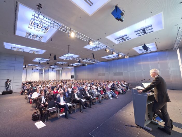 Über 900 Besucher beim Fachkongress der Fitness- und Gesundheitsbranche Über 900 Besucher beim Fachkongress der Fitness- und Gesundheitsbranche