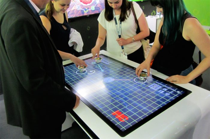 Interactive Signage im Großformat auf der dmexco 2016