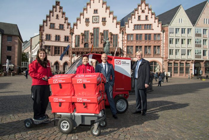 Unter Strom: Mainversand setzt auf E-Mobilität