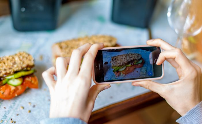 Digitales Sandwich schmeckt rund 4 Mio. Followern