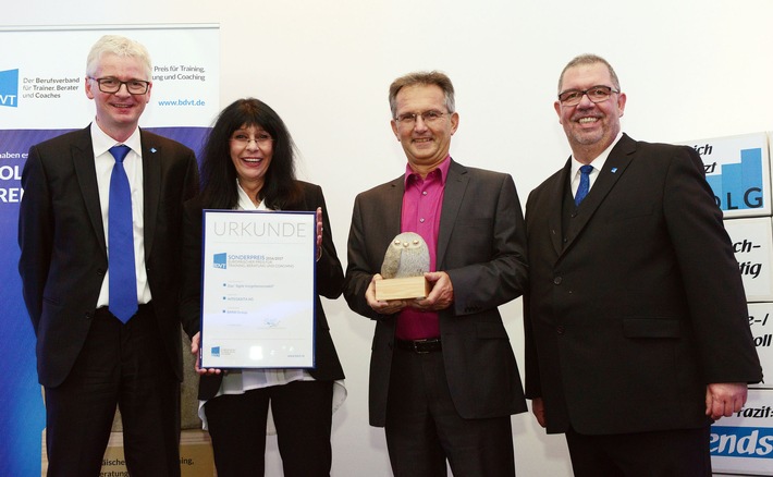 Integrata und BMW gewinnen zwei renommierte Europäische Trainingspreise des BDVT / Auszeichnung für das innovativste Konzept für optimierte Weiterbildungsplanung in Unternehmen (FOTO)