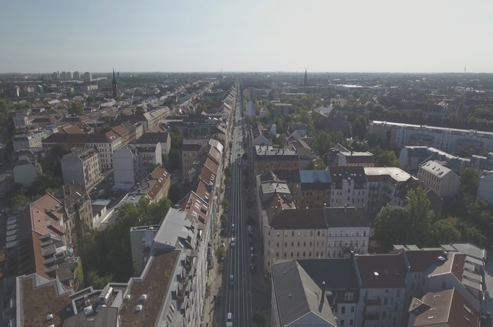 „Eisenbahnstraße Leipzig – Crimespot oder Multikulti-Wunderland?“ / „ZDF.reportage“ erkundet die angeblich „schlimmste Straße Deutschlands“ (FOTO)