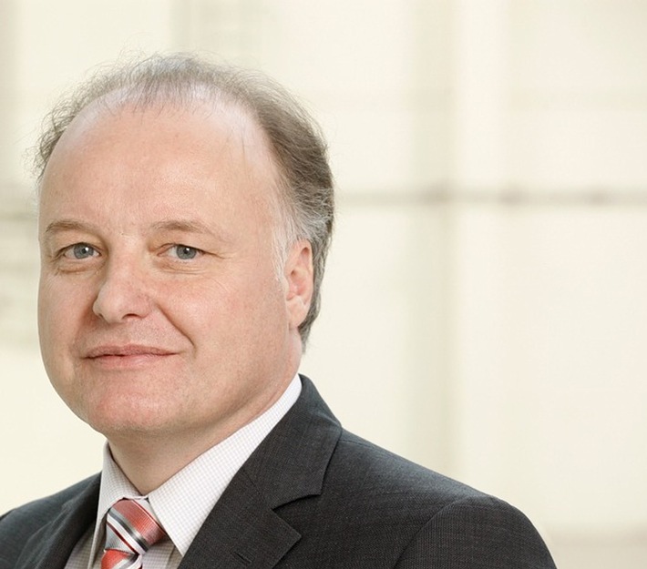 Dr.-Ing. Gunther Kegel wird neuer VDE-Präsident / CEO von Pepperl+Fuchs tritt Nachfolge von Dr. Bruno Jacobfeuerborn, CTO der Deutschen Telekom AG, an (FOTO)