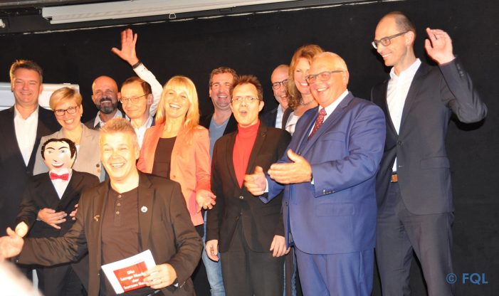 Ausverkauftes Haus bei der Premiere der „Langen Nacht der kurzen Reden“