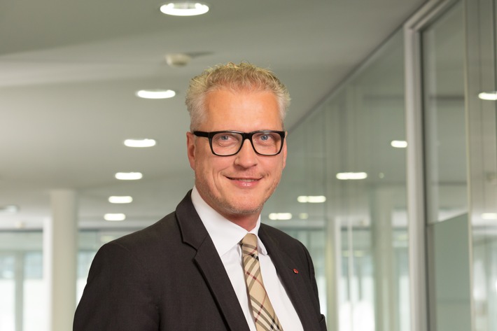 DR. KLEIN Firmenkunden AG erweitert Vorstands-Team (FOTO)