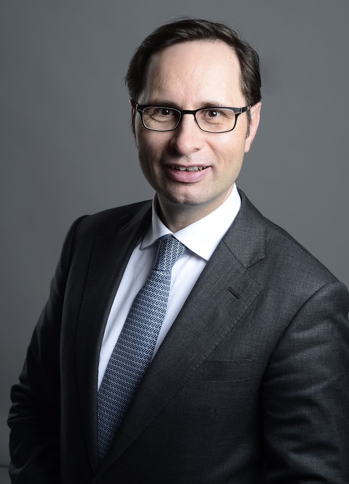 Oliver Rong kehrt als Senior Partner zu Roland Berger zurück: Er leitet die Healthcare Practice in Deutschland, Österreich und der Schweiz (FOTO)