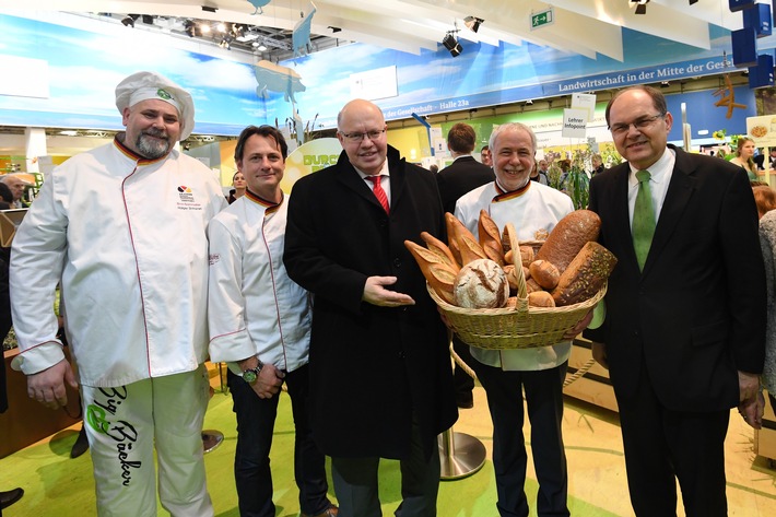 Kanzleramtsminister Altmaier besucht Grüne Woche (FOTO)