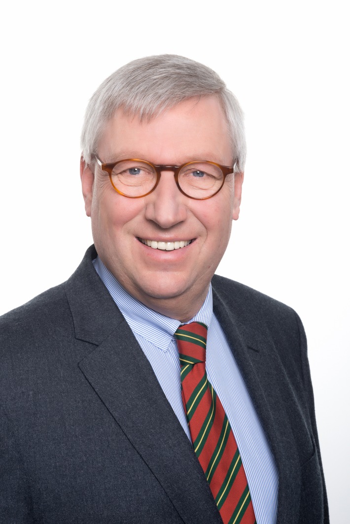 Pradtübernimmt kommissarisch IVA-Hauptgeschäftsführung (FOTO)