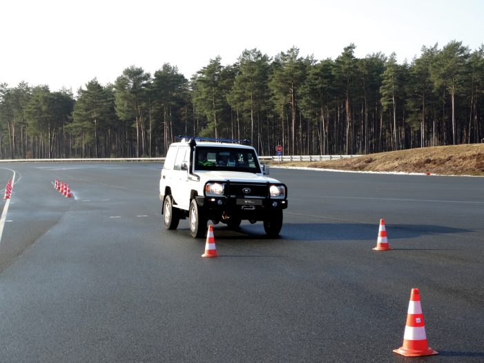 Erfolgreicher Fahrdynamik- und Bremstest des F7-TLC700