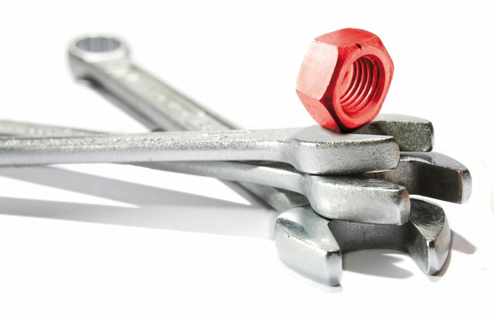 Maintenance 4.0 bestimmt die Profitabilität der Fabrik von morgen / ConMoto White Paper zu Predictive Maintenance, Mobile Instandhaltung und Asset Innovation (FOTO)