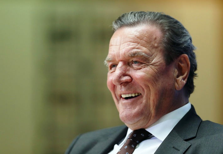 Gerhard Schröder im ZDF: Agenda 2010 nicht rückgängig machen / 
„ZDFzeit“-Doku „Mensch Schröder“ über den Altkanzler, der noch polarisiert (FOTO)