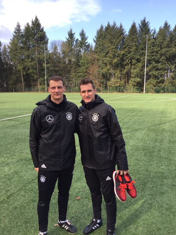 U 19 des DFB bereitet sich mit Fitnesstrainer Ulf Sobek auf EM-Qualifikation vor