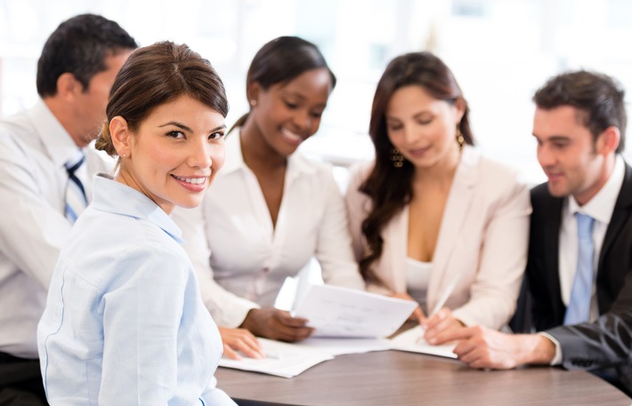 Ausländische Fachkräfte einfach rekrutieren / Employland entwickelt innovative Vermittlungsplattform (FOTO)