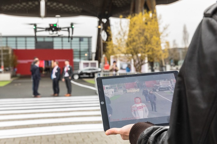 Vodafone: So könnten LTE-Drohnen für Sicherheit aus der Luft sorgen (FOTO)