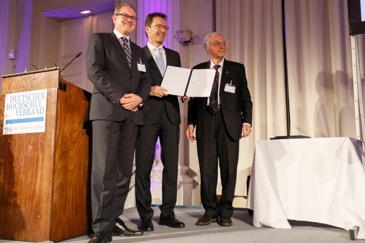 Professor Dr. Lambert T. Koch ist „Rektor/Präsident des Jahres“ (FOTO)