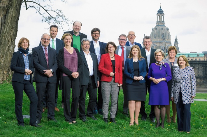 Besserer Verbraucherschutz in einer zunehmend digitalisierten Lebenswelt / Verbraucherschutzministerkonferenz 2017 tagte in Dresden (FOTO)