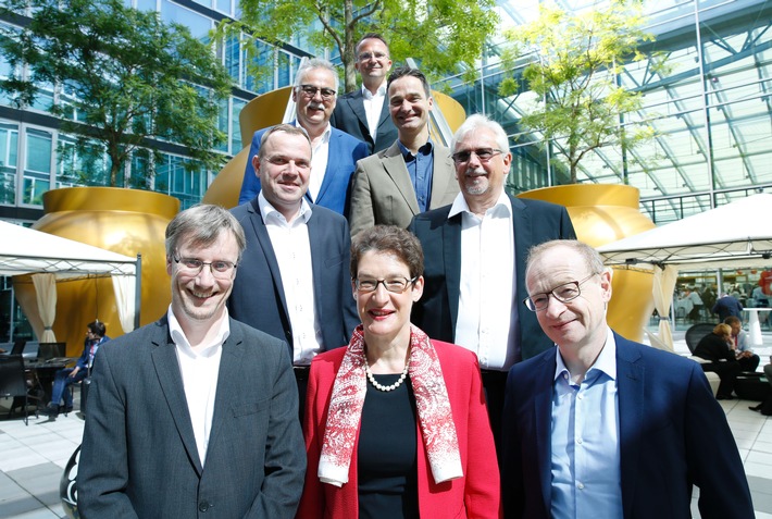 Startschuss für den High-Tech Gründerfonds III: Starke Partner aus Industrie und Wirtschaft für Startups „made in Germany“ (FOTO)