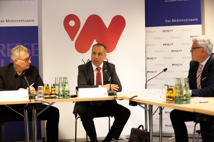 weeCONOMY AG wird zum globalen Blue-Chip für Mobile Payment / Cashback-System „wee“ übertrifft bei der Markteinführung Ziele (FOTO)