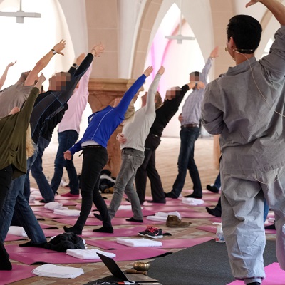 Tagungen mit „Warm up“ vor dem Frühstück. On the Rock integriert Gesundes für Mitarbeiter in Events.
