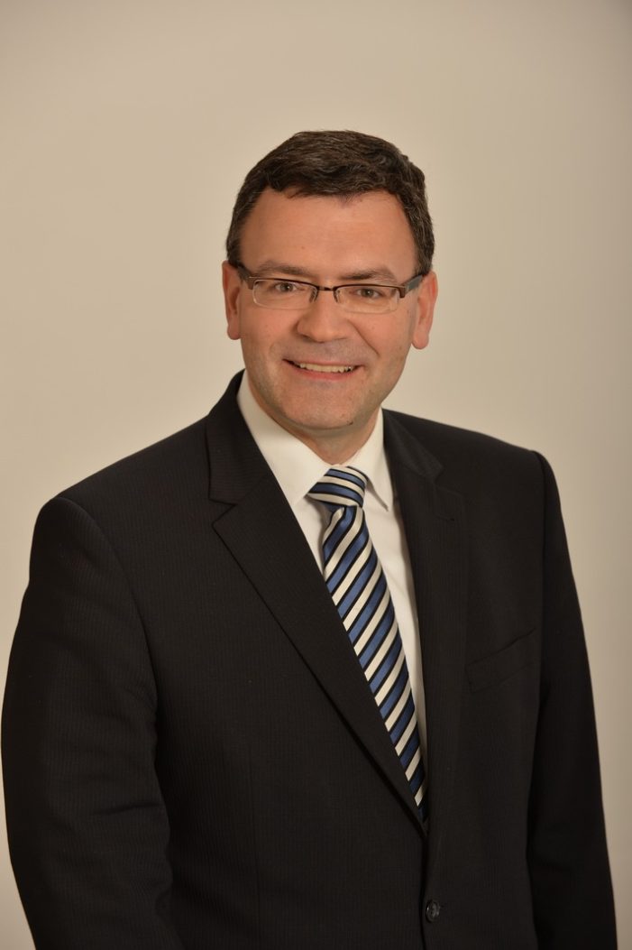 Dr. Florian Herrmann: „Prävention gelingt nicht im Stühlchenkreis“ – Gefährder aus dem Verkehr ziehen, bevor sie Taten begehen (FOTO)