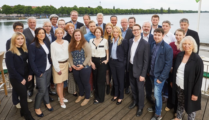 Erster Verband für Angestellte in steuerberatenden Berufen gegründet: Valtaxa startet Mitgliederaufnahme (FOTO)
